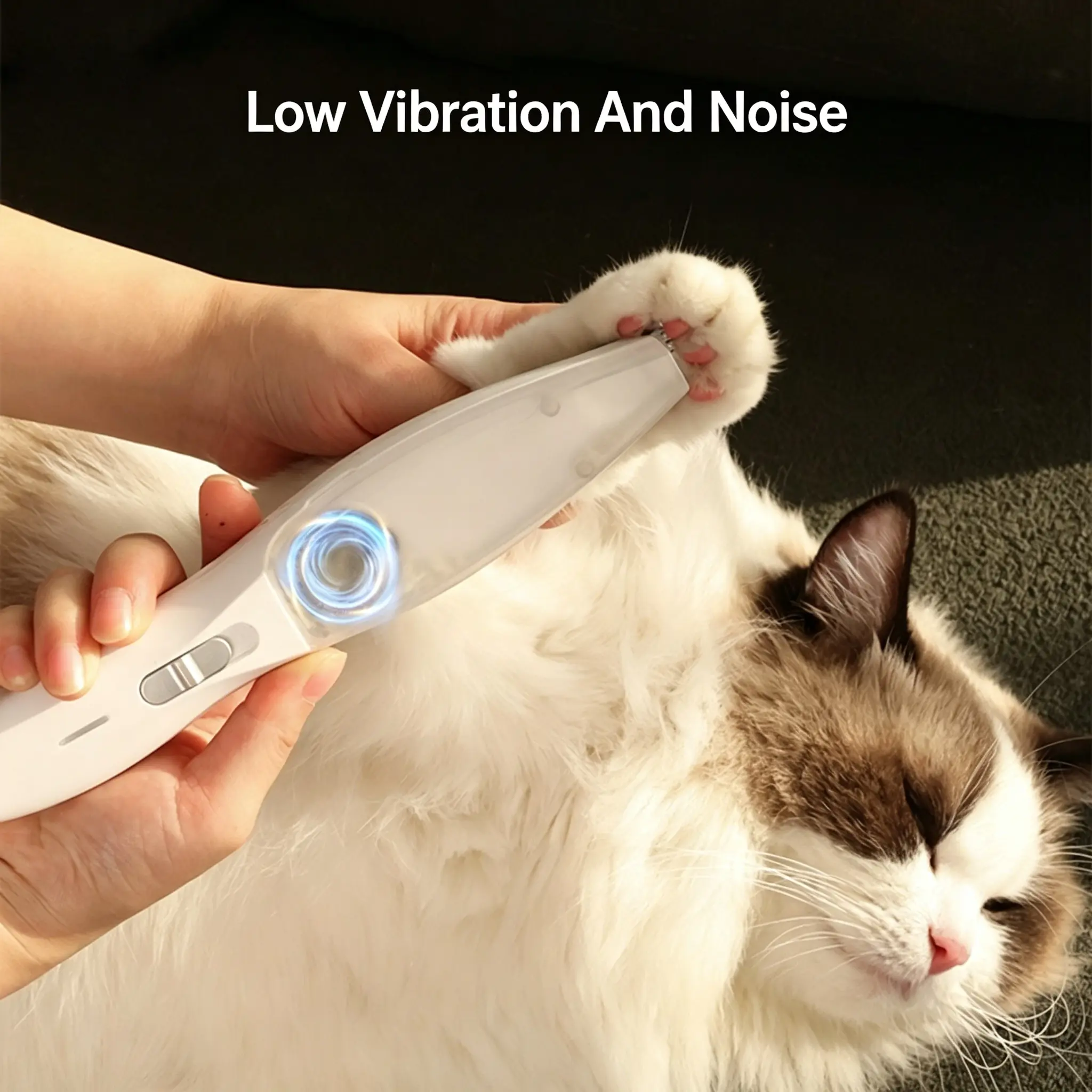 2-in-1 Vacuum & Pet Grooming Clipper